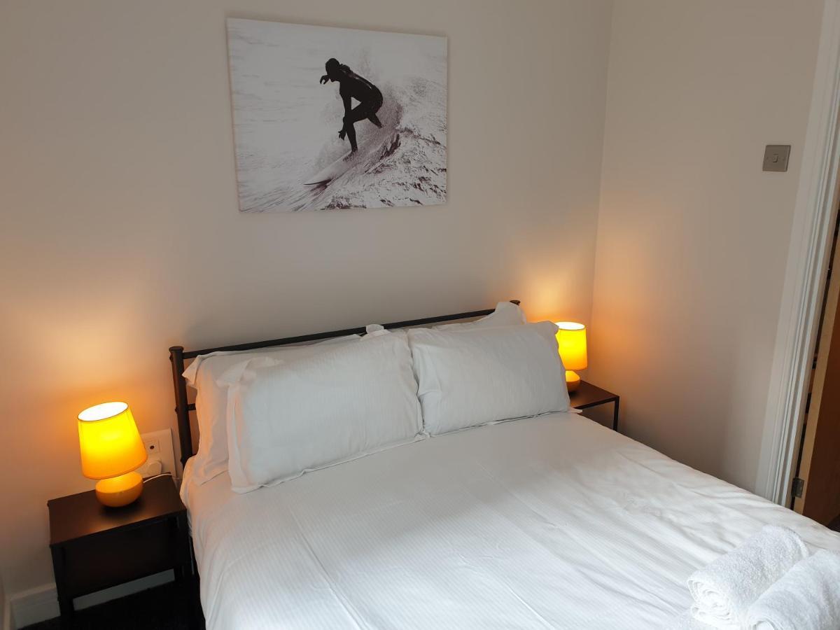 Birmingham Emerald, 2 Bedroom Apartment Ngoại thất bức ảnh