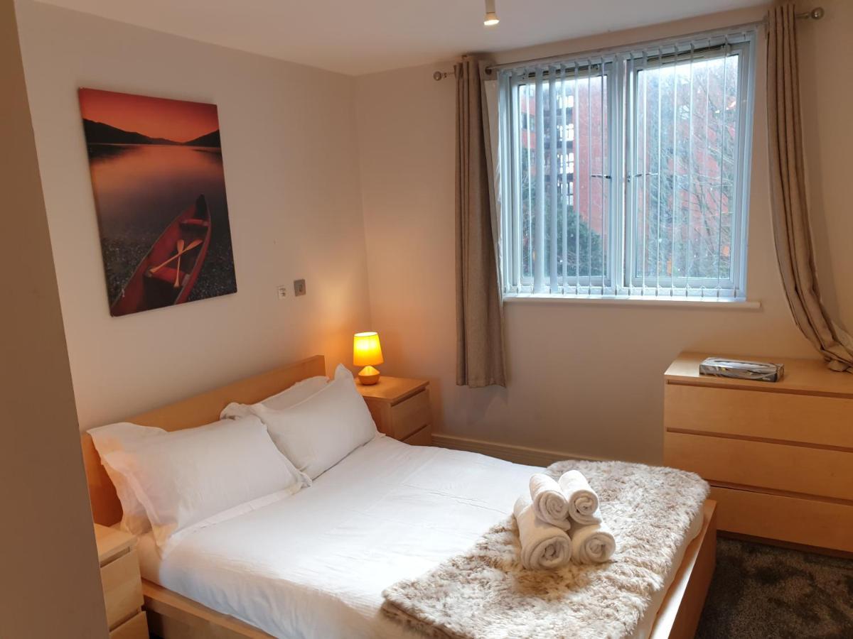 Birmingham Emerald, 2 Bedroom Apartment Ngoại thất bức ảnh