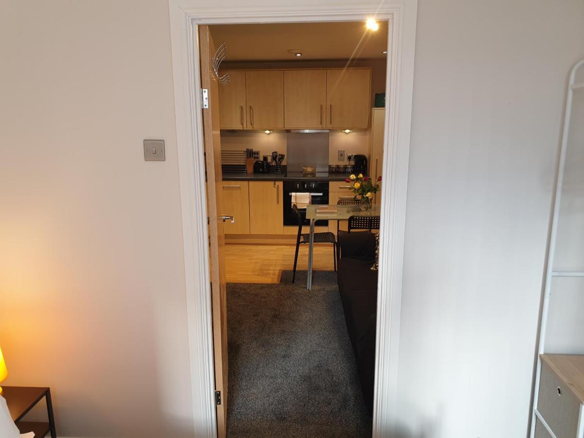 Birmingham Emerald, 2 Bedroom Apartment Ngoại thất bức ảnh