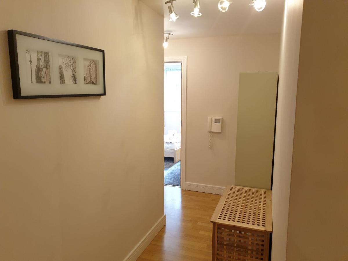Birmingham Emerald, 2 Bedroom Apartment Ngoại thất bức ảnh